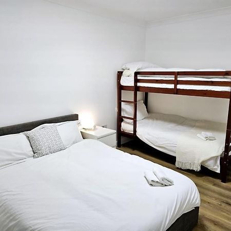 Wonderful Apartment In Wembley 伦敦 外观 照片
